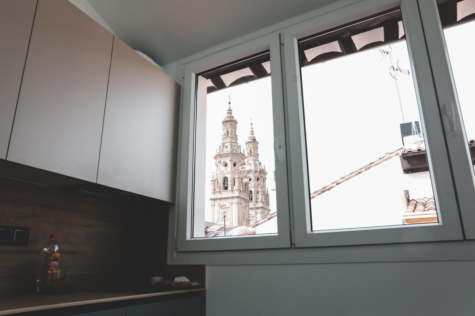 Casa San Juan - Habitaciones Privadas Logroño Exterior foto